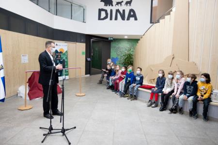 VLADA V PIVKI NASTANITEV MEDVEDJE DRUŽINE - Valter Leban-4137